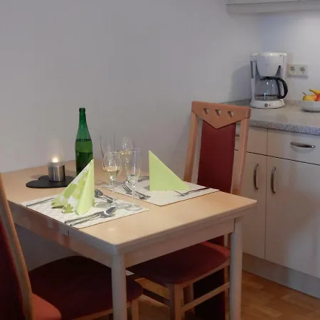 Fewo Moselschiefer Apartment Ellenz-Poltersdorf